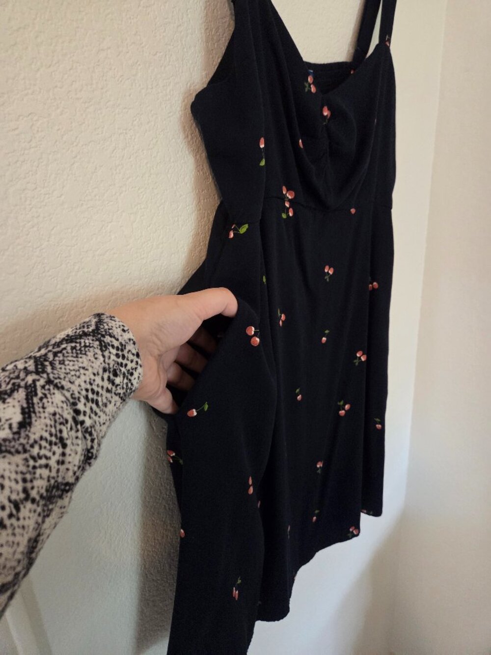 Old Navy Cherry Print Dress - Picture 4 of 5